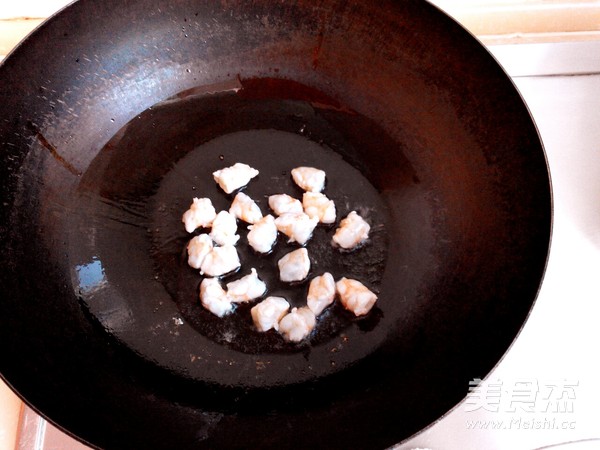 虾丁玉米粒的做法