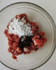 青豆炒牛肉的做法