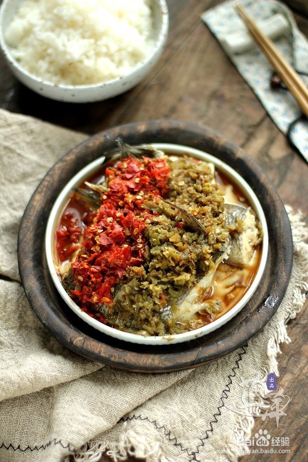 双椒蒸鲈鱼做法