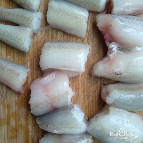 怎么做比剁椒鱼头还好吃的剁椒水鱼？