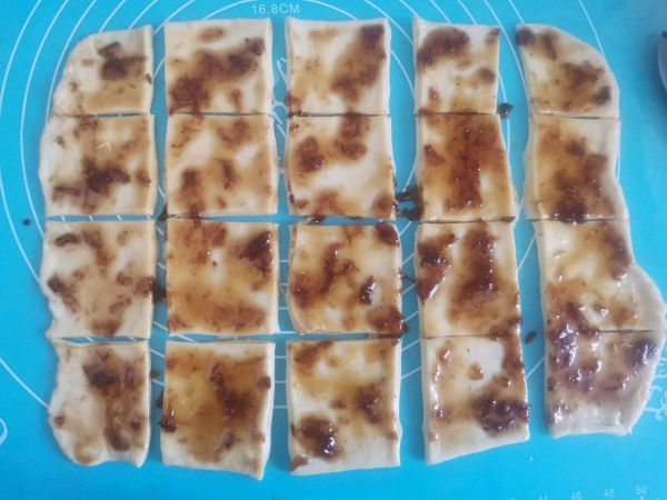 玫瑰酱手撕吐司