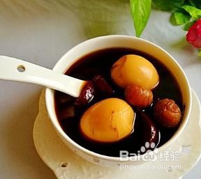怎么做红枣桂圆煮鸡蛋甜汤。