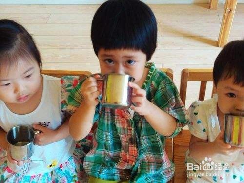 宝宝摔倒舌头破了该怎么办？