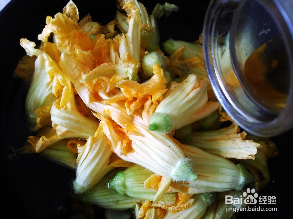 南瓜花瘦肉汤的家常做法