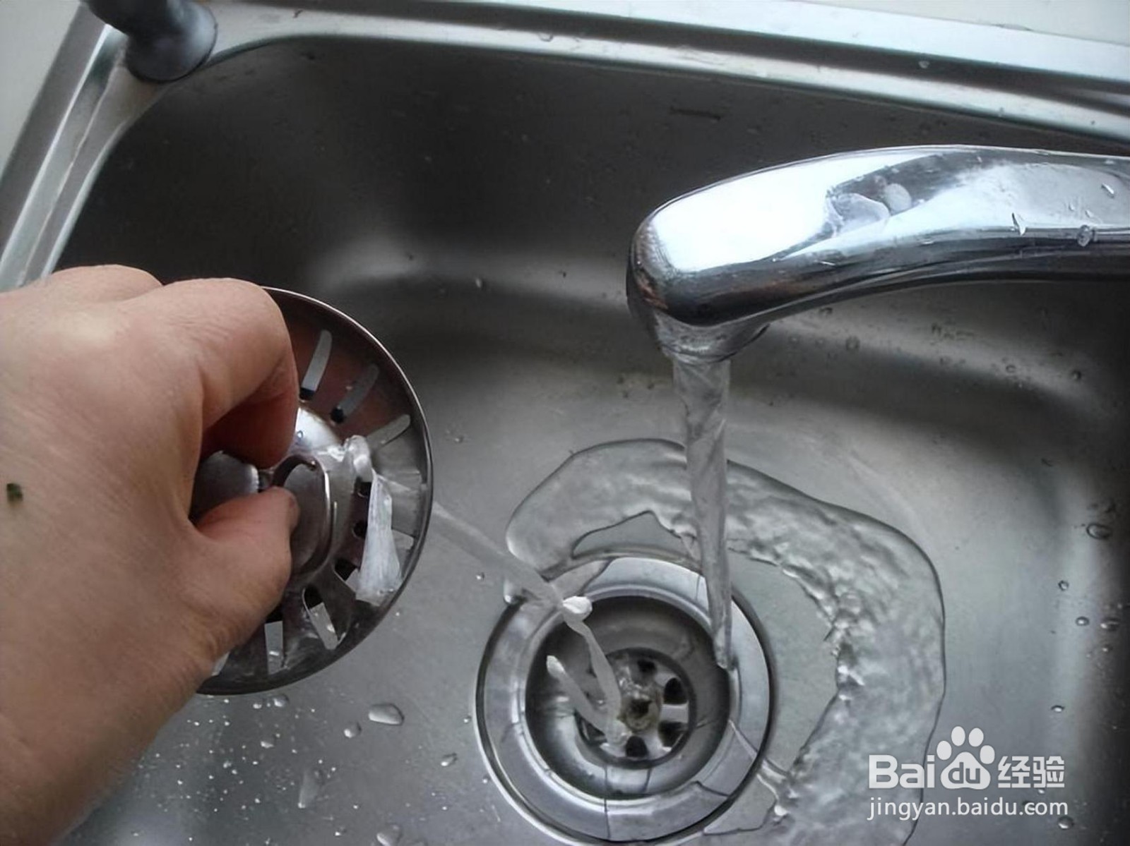 5步快速疏通厨房下水道，不花一分钱！