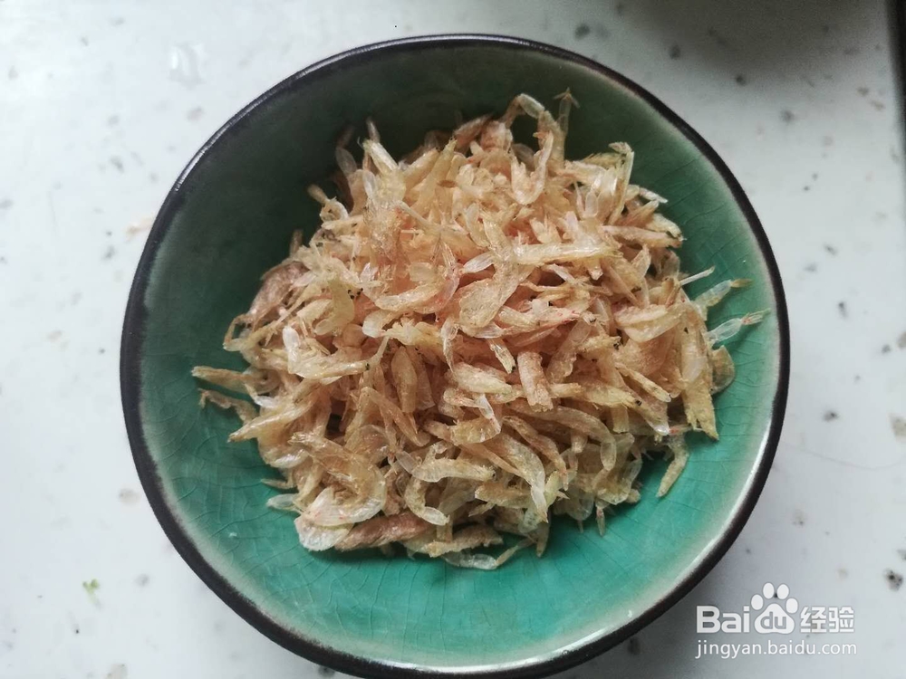 香菇虾米酱油炒饭，好吃又简单的自制攻略！