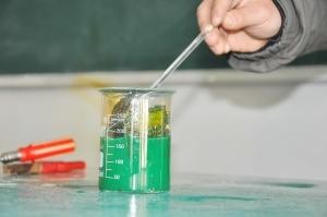 为什么有人要回收旧手机呢?