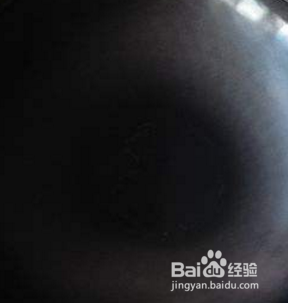 怎样用猪皮保证铁锅不生锈?