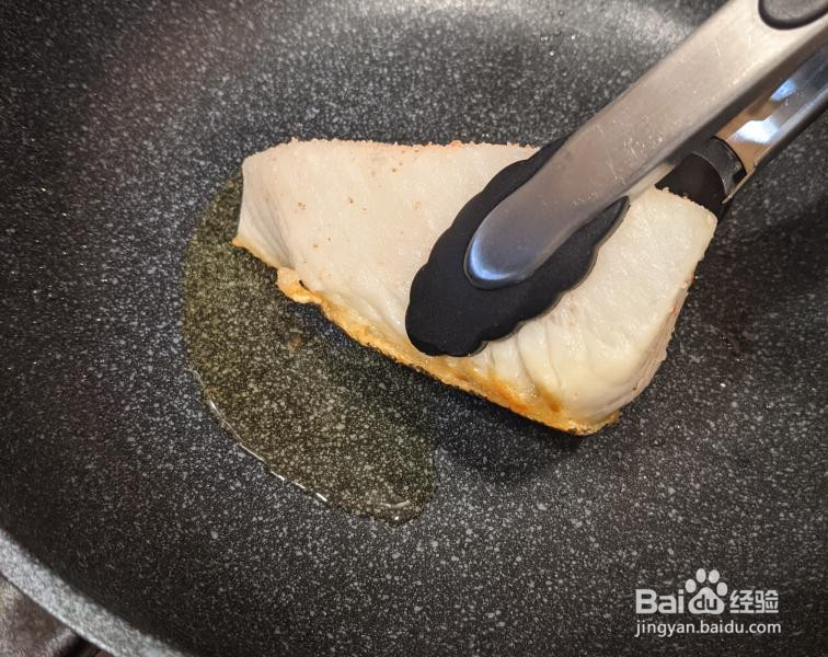 香煎鳕鱼的做法