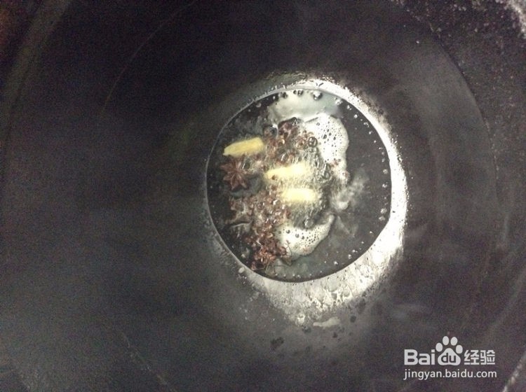 松蛾炖鸡的做法