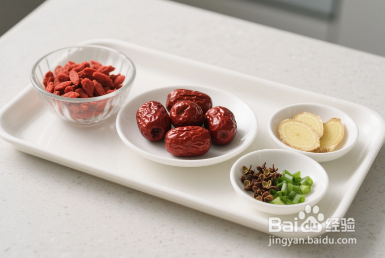 苦藠猪肚鸡汤如何制作？