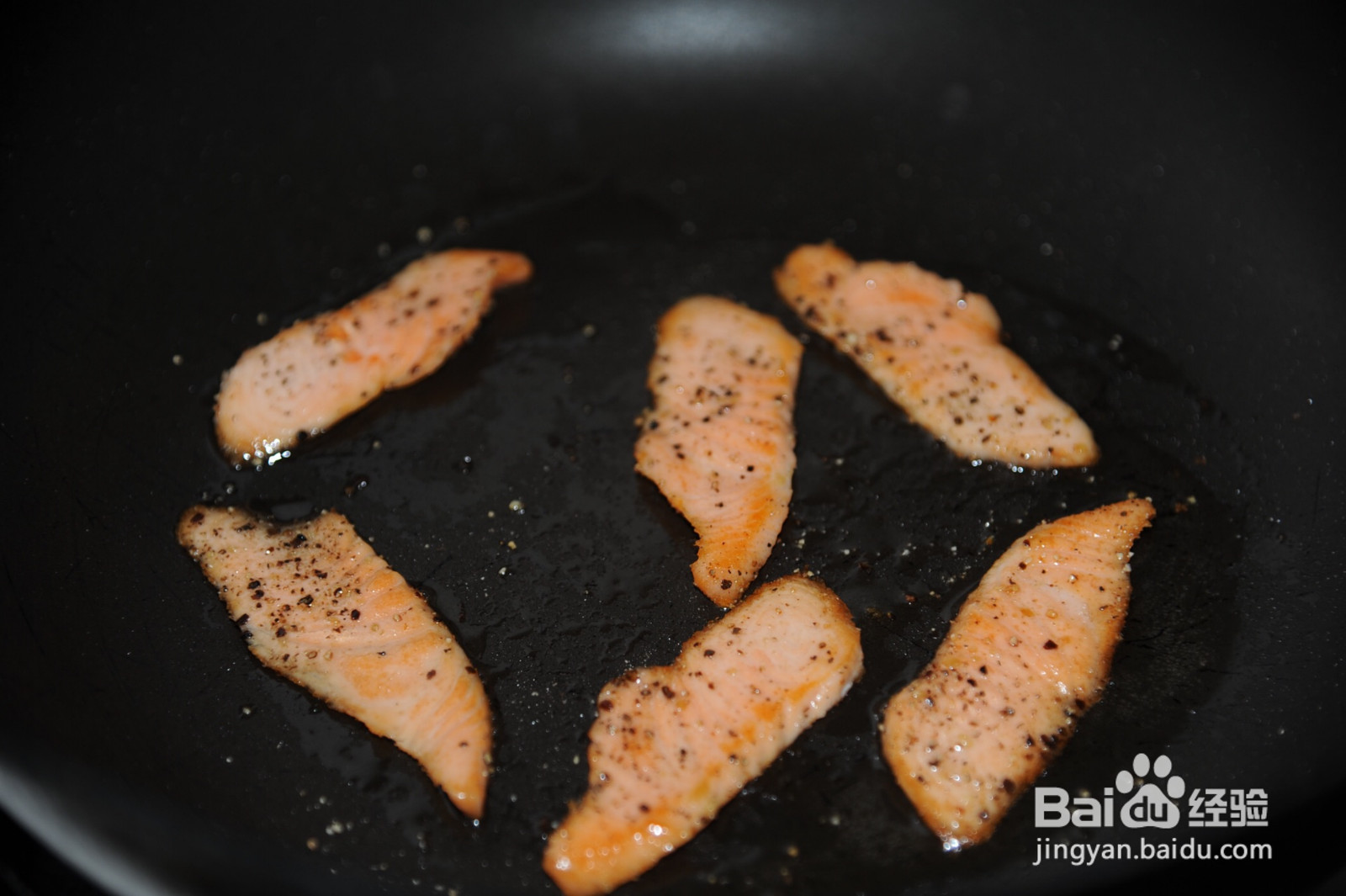 三文鱼藜麦沙拉的做法