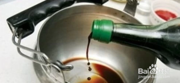 如何巧去水垢