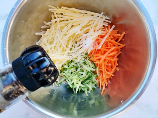 饺子皮土豆丝饼