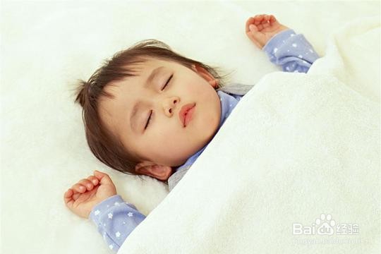 孩子爱啃指甲 可能是身体出问题