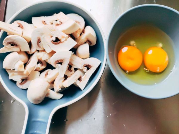 菊花脑蘑菇鸡蛋汤