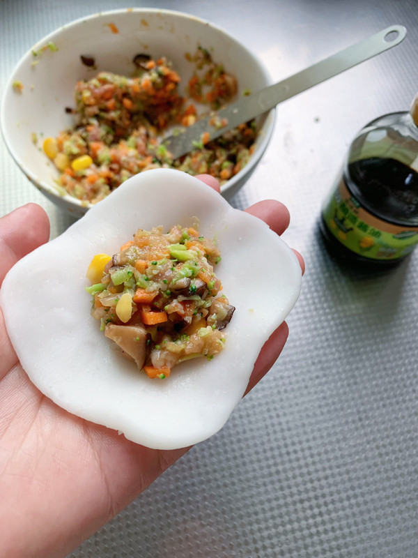 猪肉虾仁水晶饺子