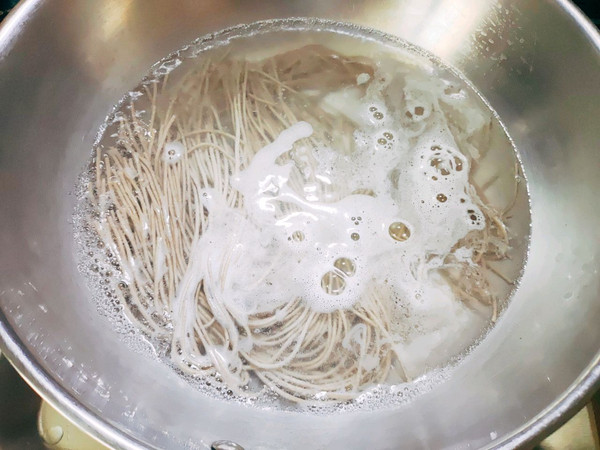 捞汁减脂荞麦面