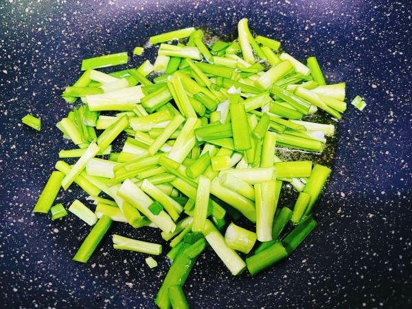 秋日韭菜拌牛肚