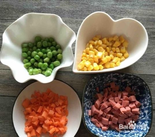 好吃到爆的糯米蛋的做法