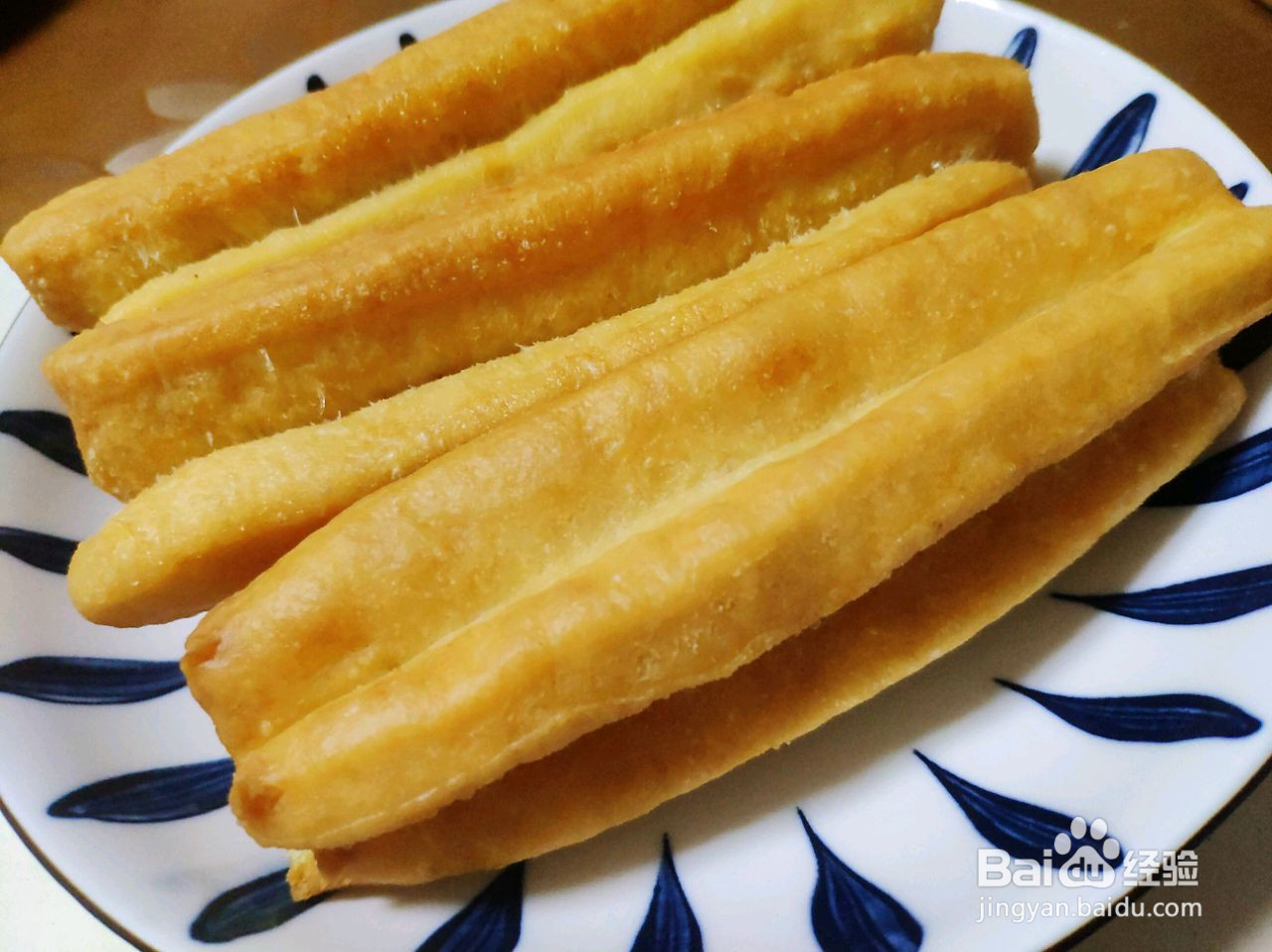 鸡蛋油条的做法