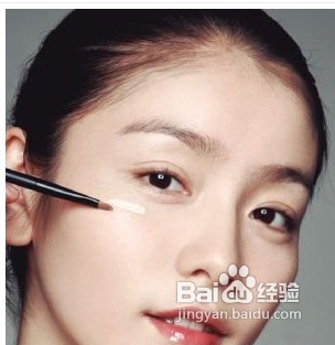 教你如何化妆，缔造出完美肌肤