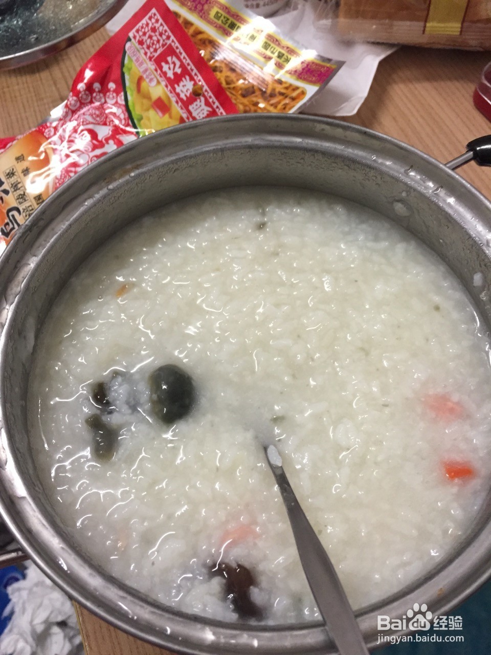 宿舍版皮蛋白米粥