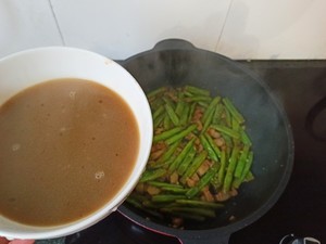 四季豆焖面的做法