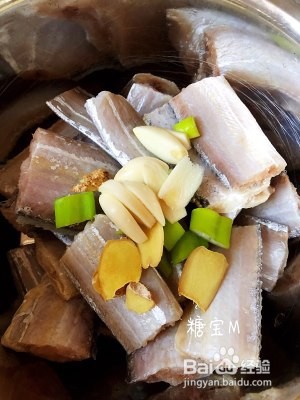 零失误的红烧带鱼，经典家常菜