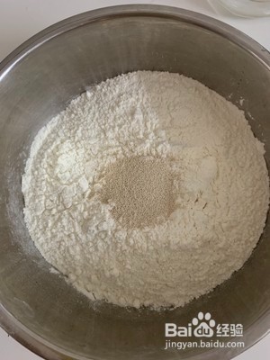 甜面包的做法