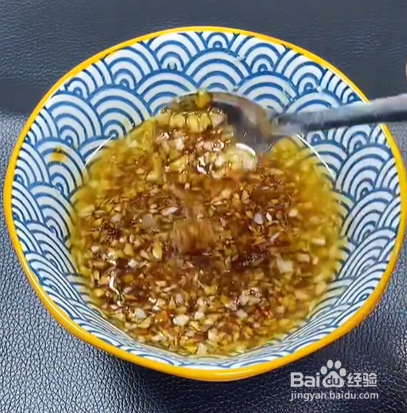 如何在家做出香味四溢的蒜蓉粉丝扇贝