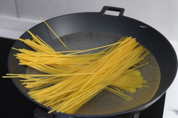 虾仁罗勒意大利面