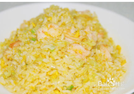 如何做美味正宗的蛋炒饭、红肠炒饭、鱿鱼炒饭
