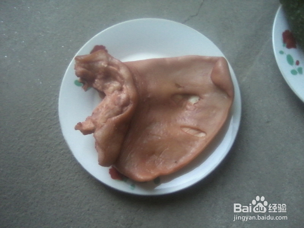 凉拌猪耳朵的家庭做法