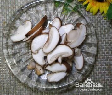 香菇西红柿松花蛋汤怎样做