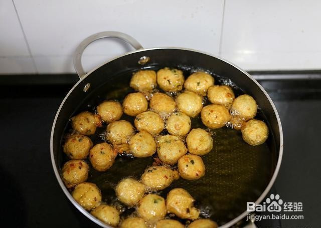 家庭自制油炸豆腐丸子