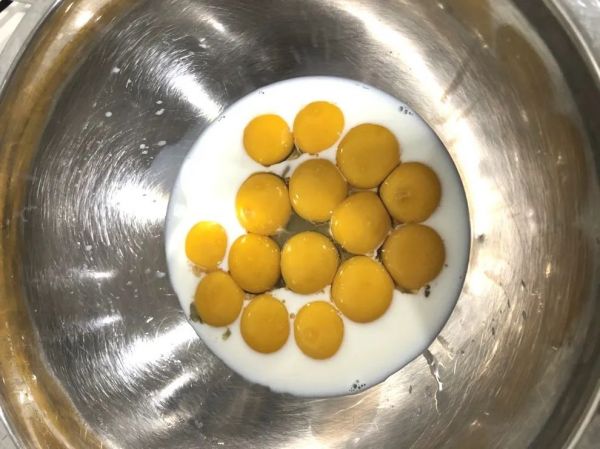 简约日式小罐蛋糕