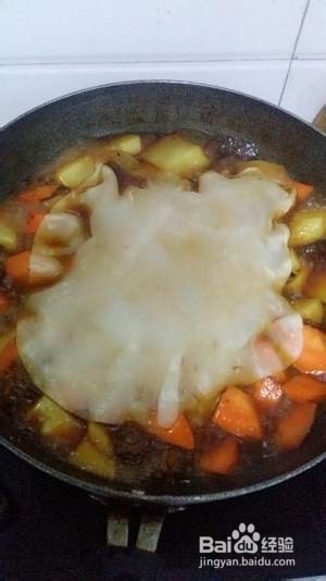 食补佳品羊肉焖饼的做法