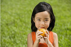 儿童斜视怎样预防?