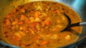 酸菜豆米汤的做法