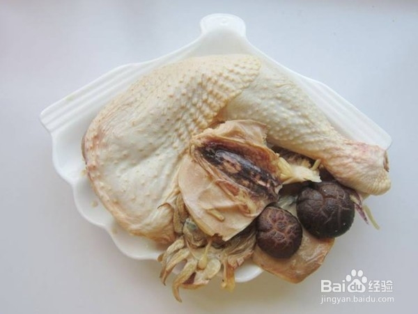 营养丰富的墨鱼干烧鸡