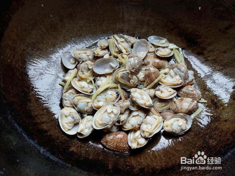 酱爆花甲的做法