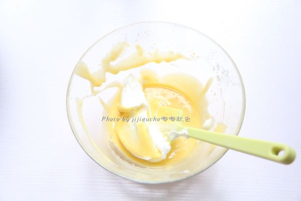 不开裂不塌陷戚风蛋糕
