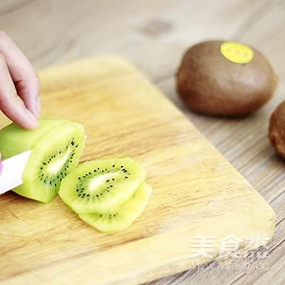 健康美味的缅甸小勐拉维加斯水果沙拉