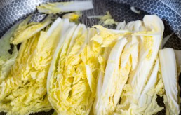 家常海鲜娃娃菜