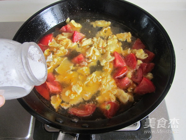 荆芥西红柿鸡蛋面