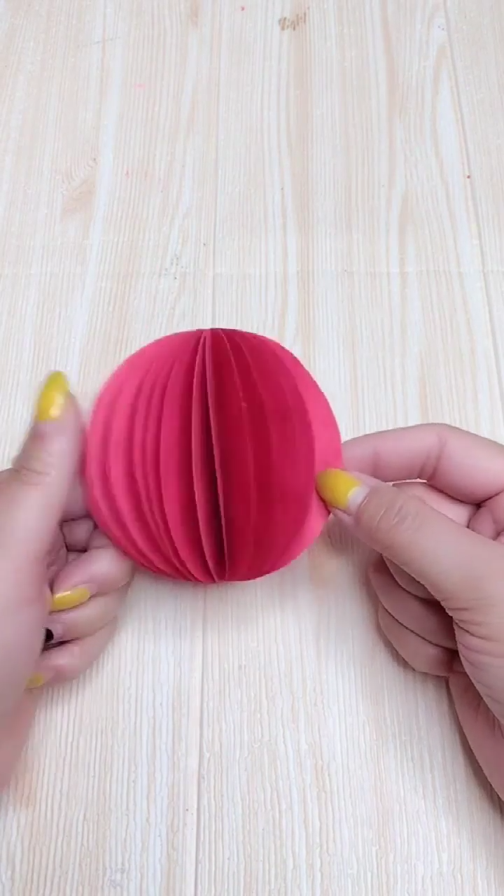 怎样做一个折纸灯笼