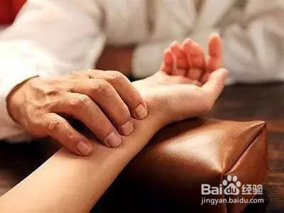 脊髓损伤下肢瘫痪无力麻木，大小便失禁