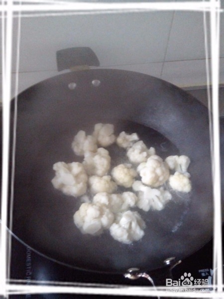 如何做“菜花黑木耳炒肉片”这道菜