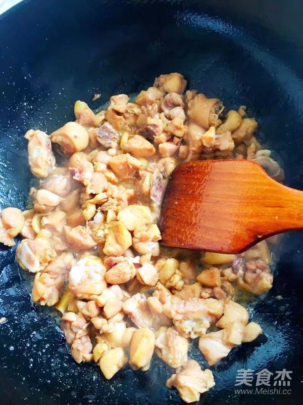 咖喱鸡块饭的做法